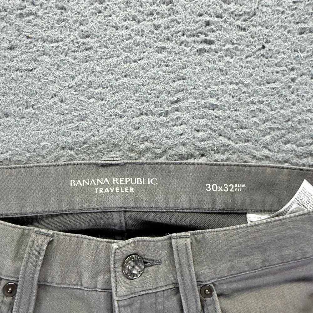 Banana Republic Traveler Pant Mens 30x32 Gray Cotton Chino Straight Slim Stretch